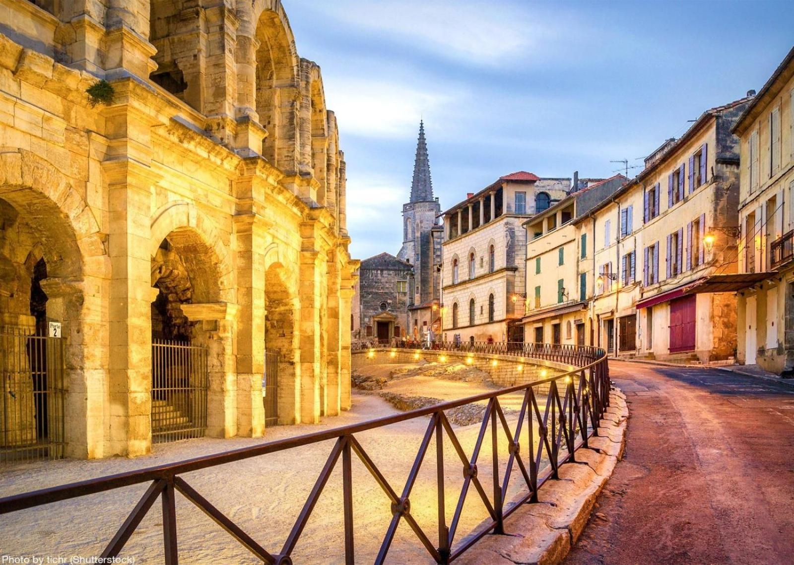 Hebergements Modernes & Cosy A Arles T3 Et T2 Elegants Exterior photo
