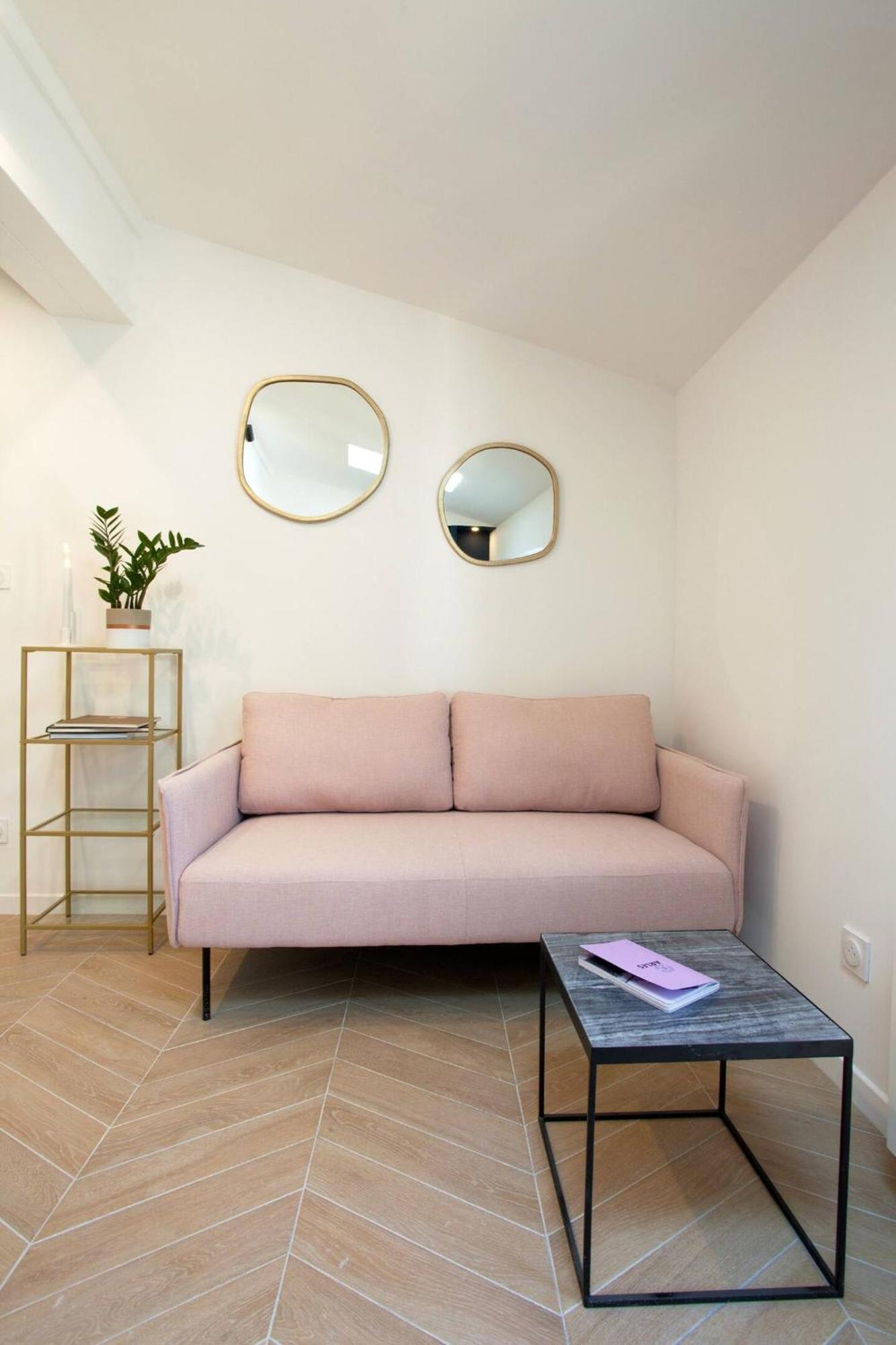 Hebergements Modernes & Cosy A Arles T3 Et T2 Elegants Exterior photo