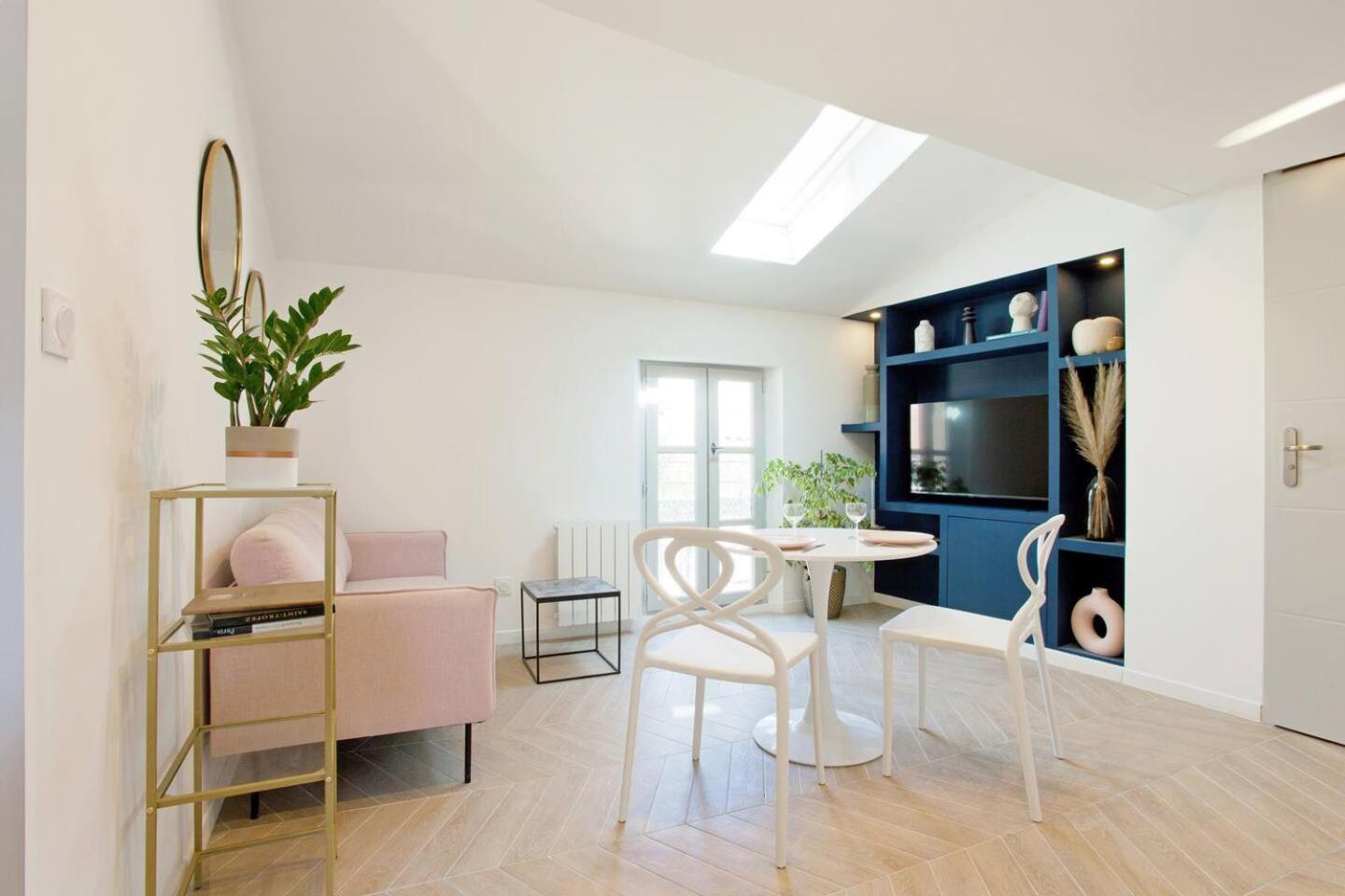 Hebergements Modernes & Cosy A Arles T3 Et T2 Elegants Exterior photo